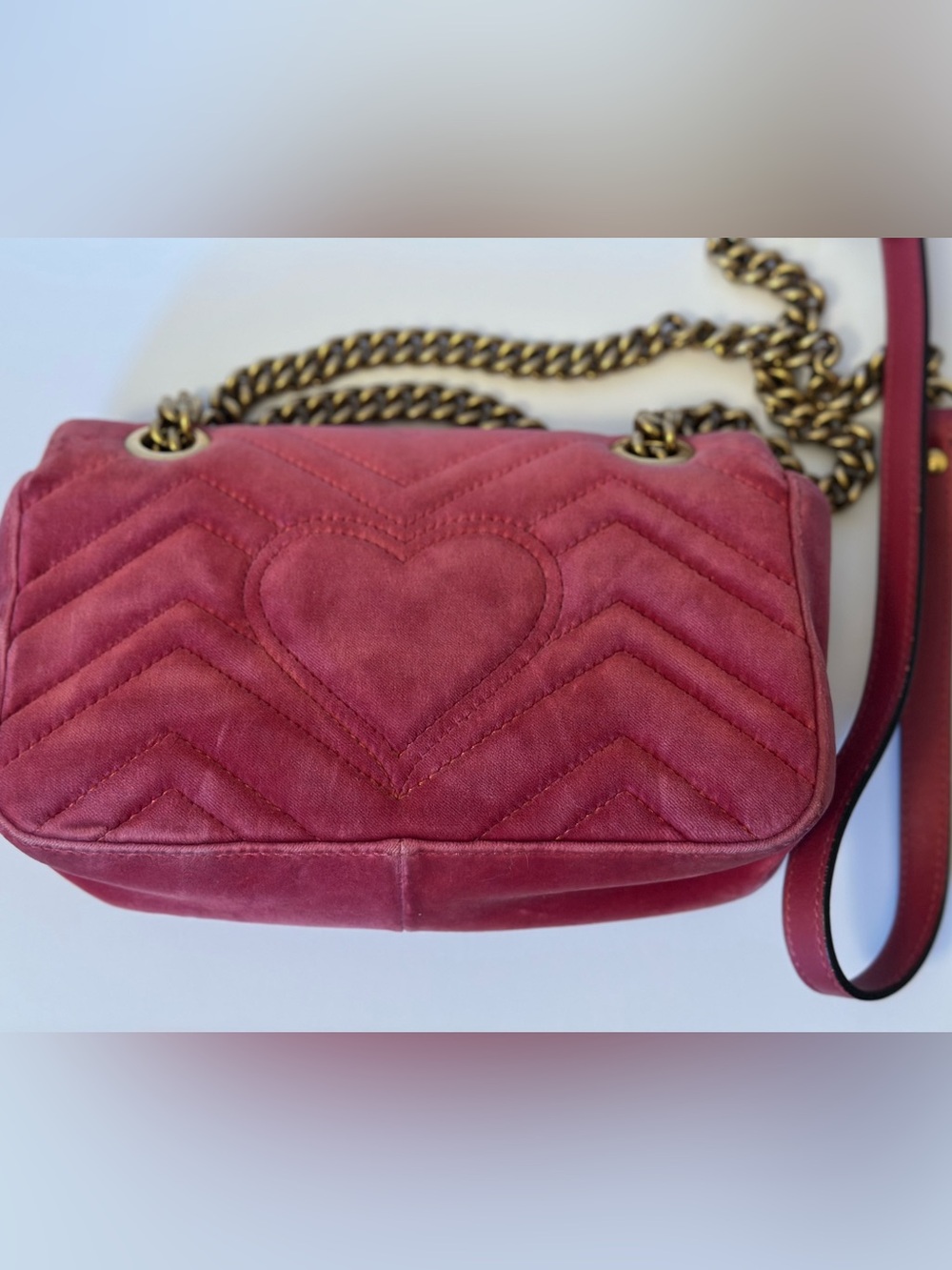 Gucci Pink Velvet GG Marmont small Shoulder Bag with Gold Hardware - Picture 6 of 7